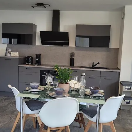 Ruhig Gelegende An Der Mosel