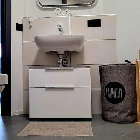 Ruhig Gelegende An Der Mosel *