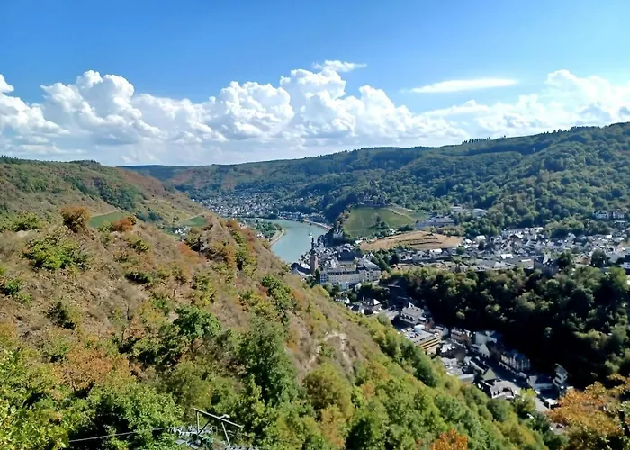 Ruhig Gelegende An Der Mosel Burgen (Mayen-Koblenz)